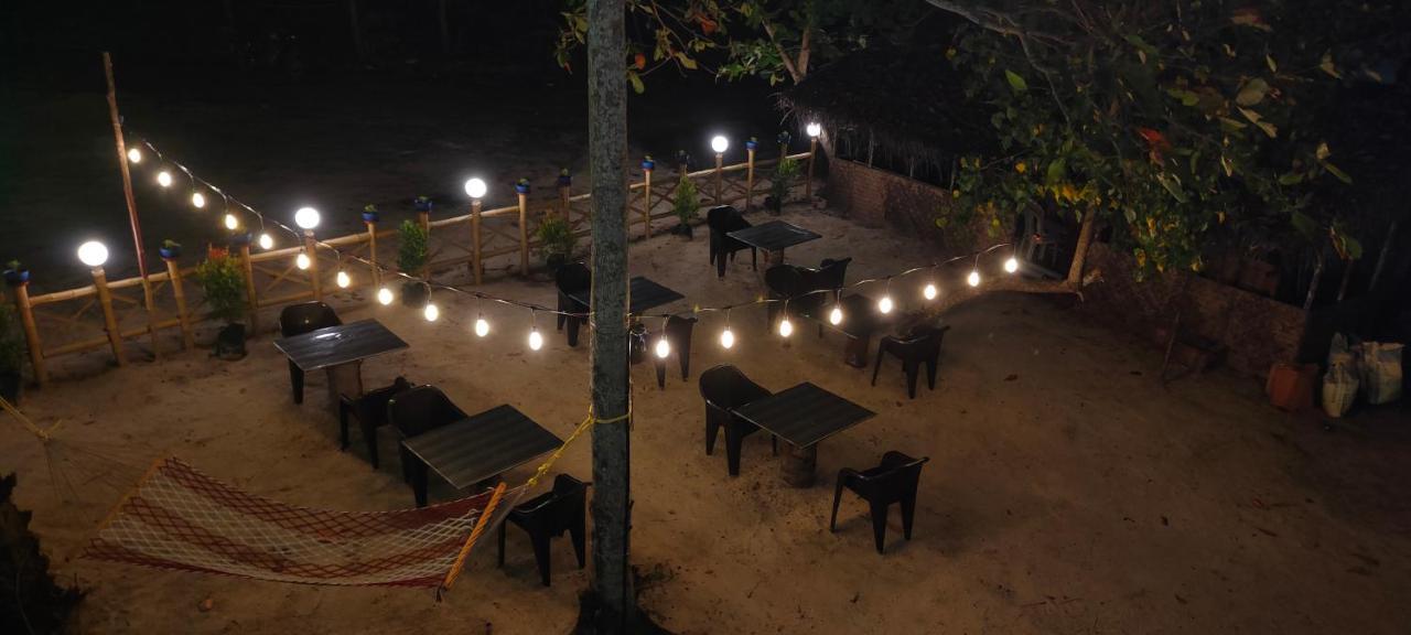 Marari Blue Whale Beach House Alappuzha Eksteriør billede