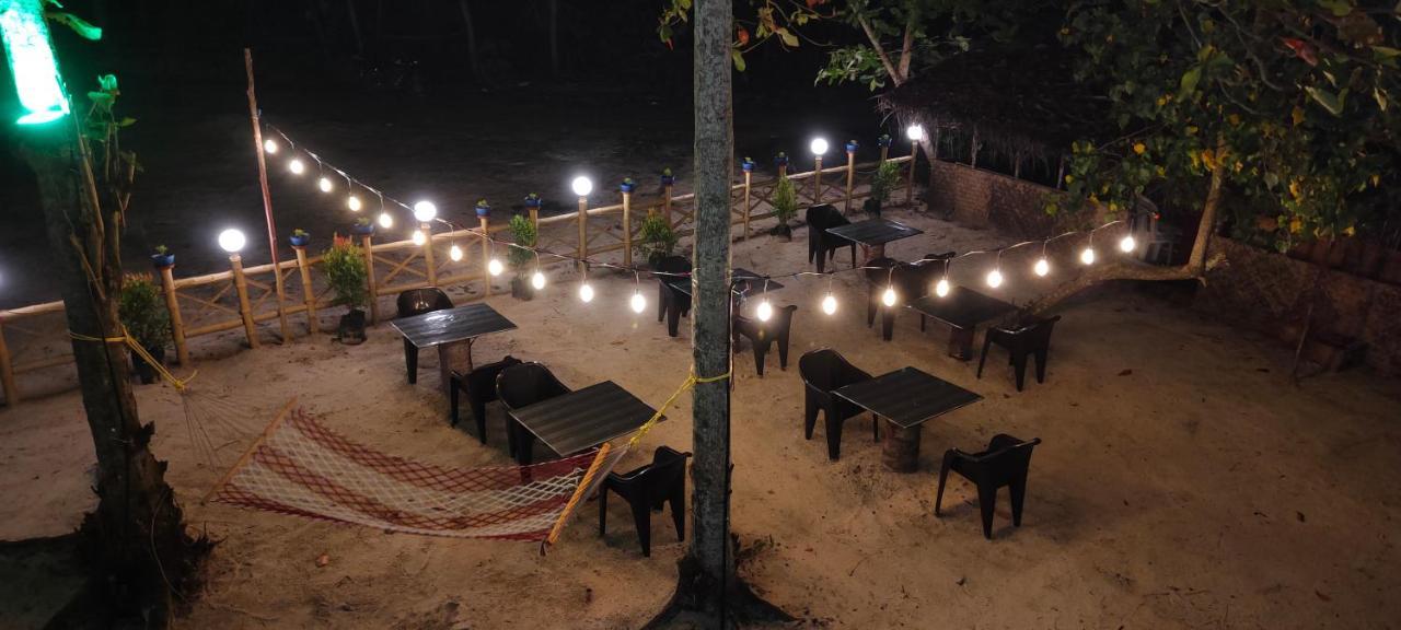 Marari Blue Whale Beach House Alappuzha Eksteriør billede