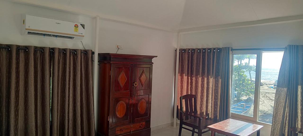 Marari Blue Whale Beach House Alappuzha Eksteriør billede