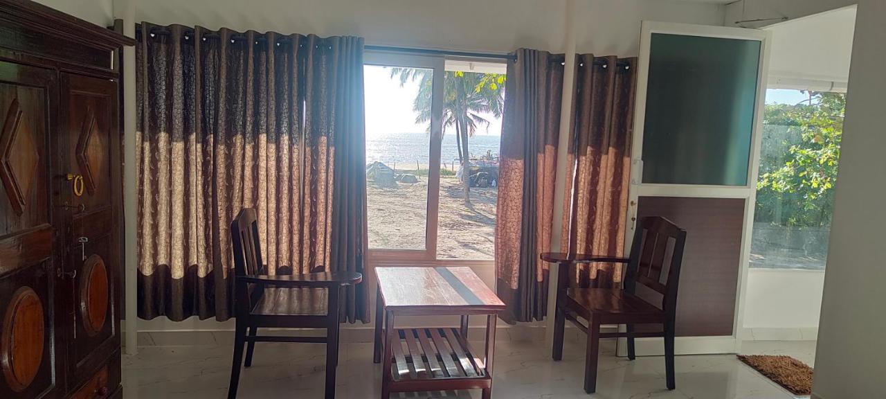 Marari Blue Whale Beach House Alappuzha Eksteriør billede