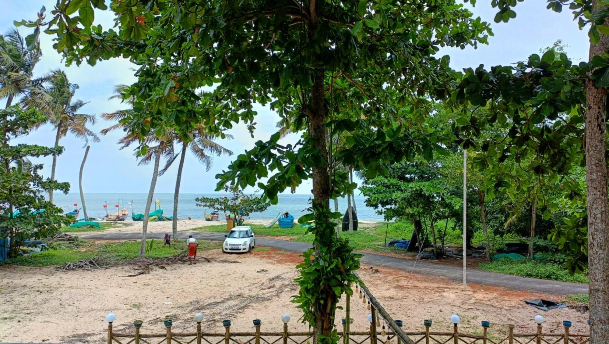 Marari Blue Whale Beach House Alappuzha Eksteriør billede