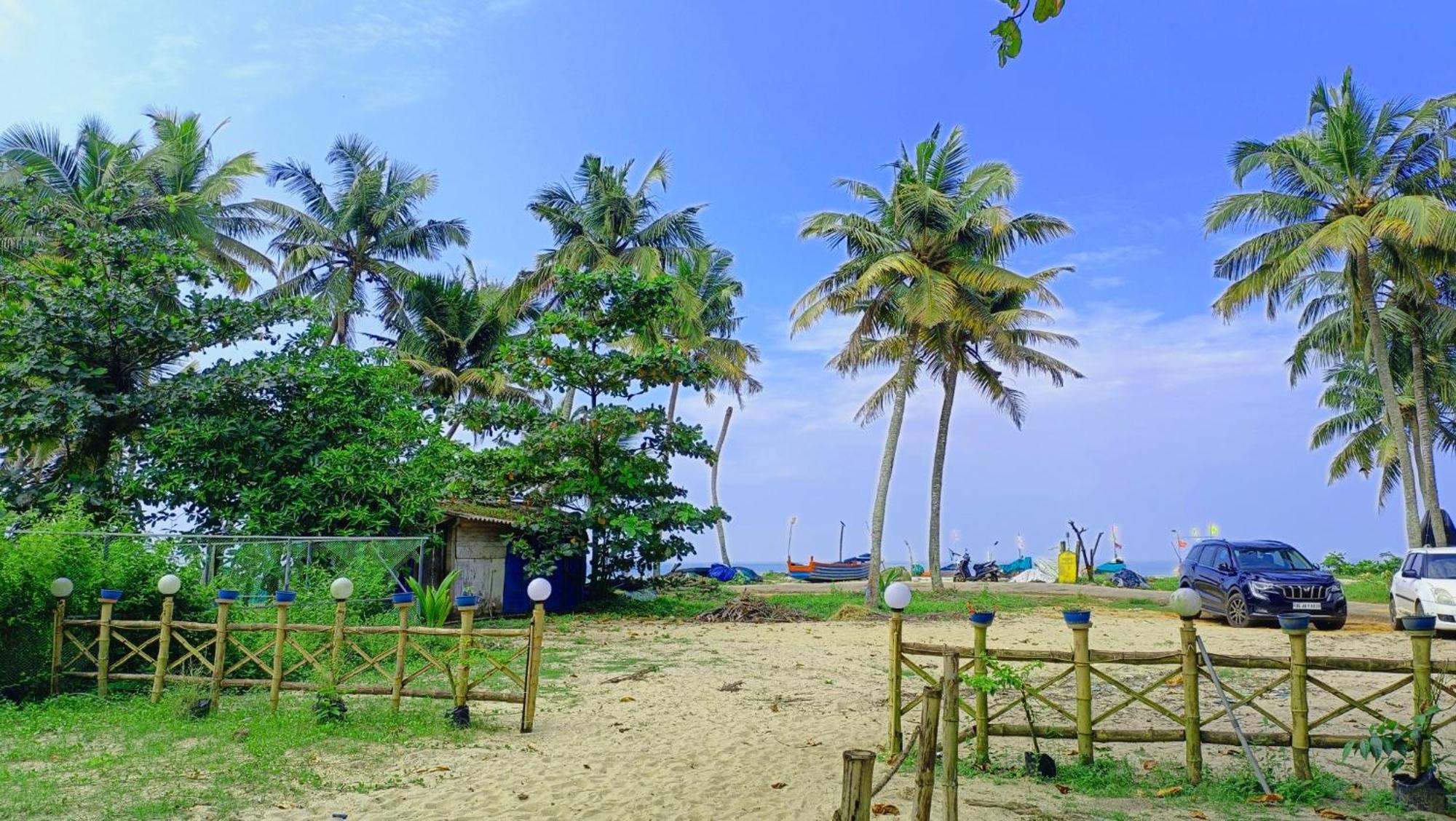 Marari Blue Whale Beach House Alappuzha Eksteriør billede